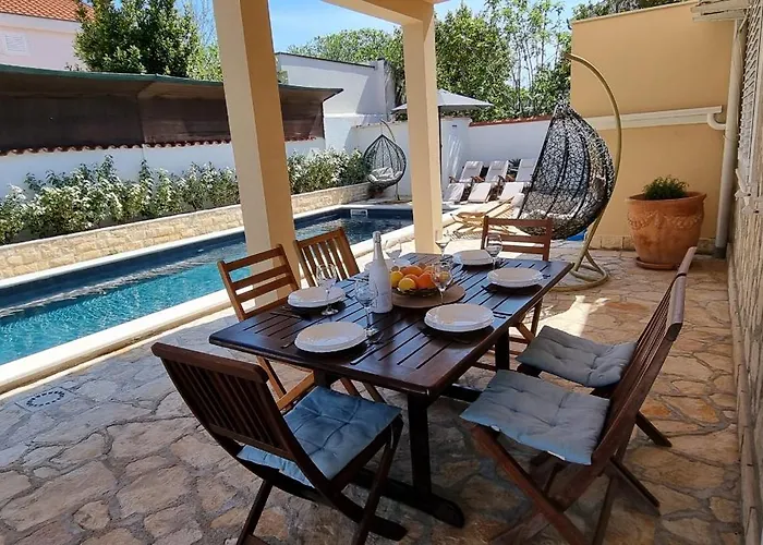 5237-1 Апартаменты *