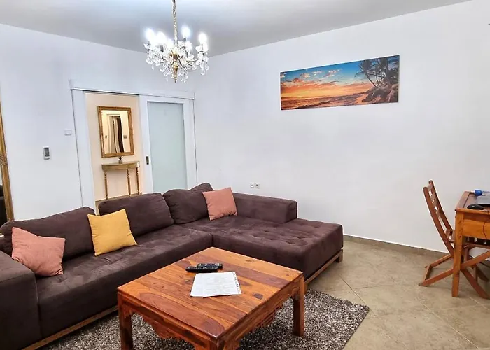 Апартаменты 5237-1 *