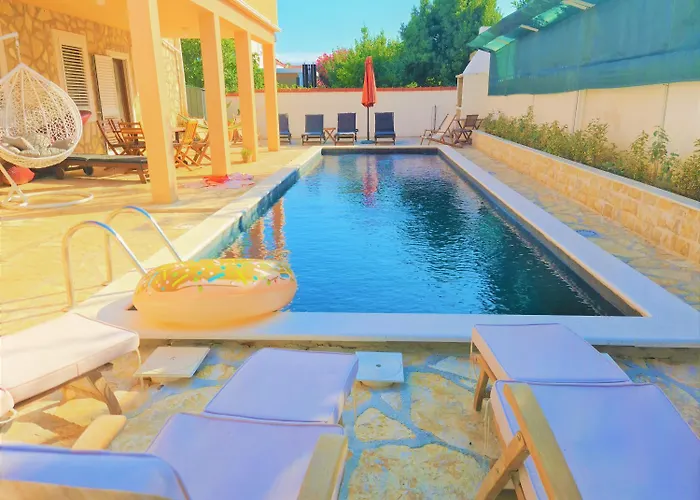 5237-1 * Привлака